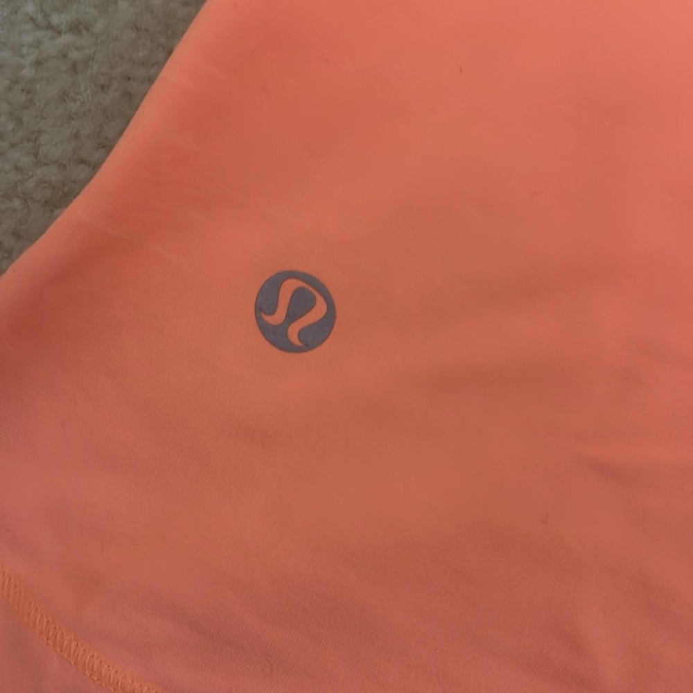Lululemon top - Picture 4 of 7